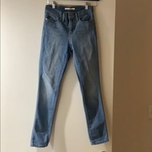 Levi’s 311 shaping skinny